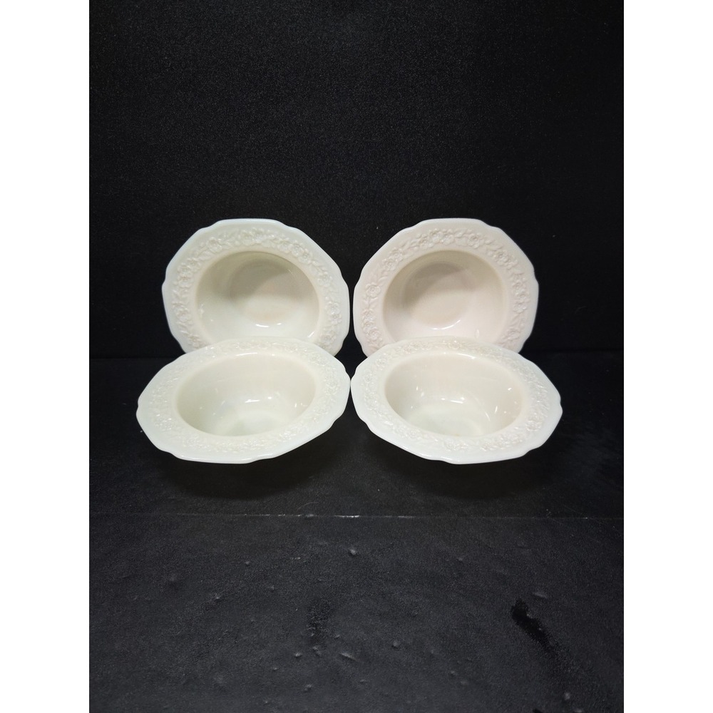 Indiana Glass‎ Orange Blossom Dessert Bowls, Off White Milk Glass, Set of 4, Vtg